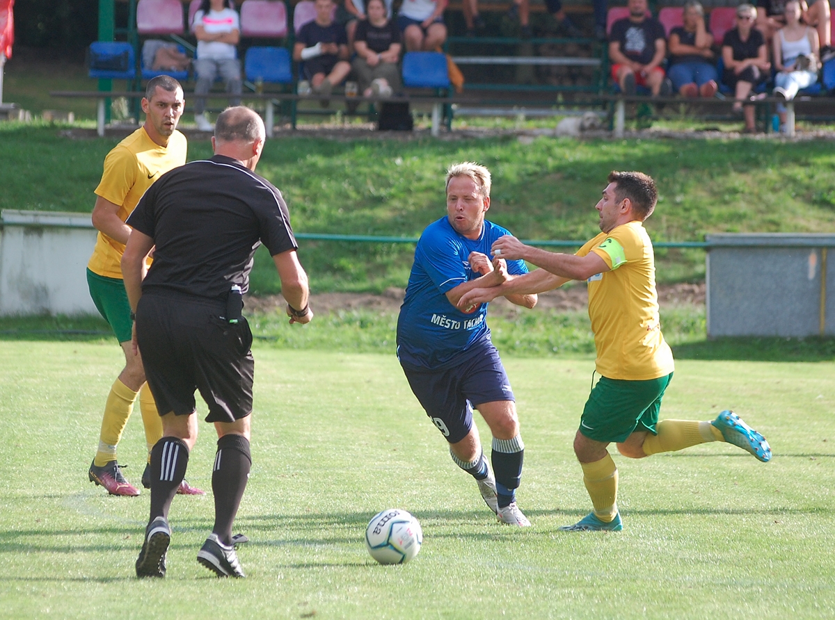 Nevýraznou první půli vystřídal gólový uragán